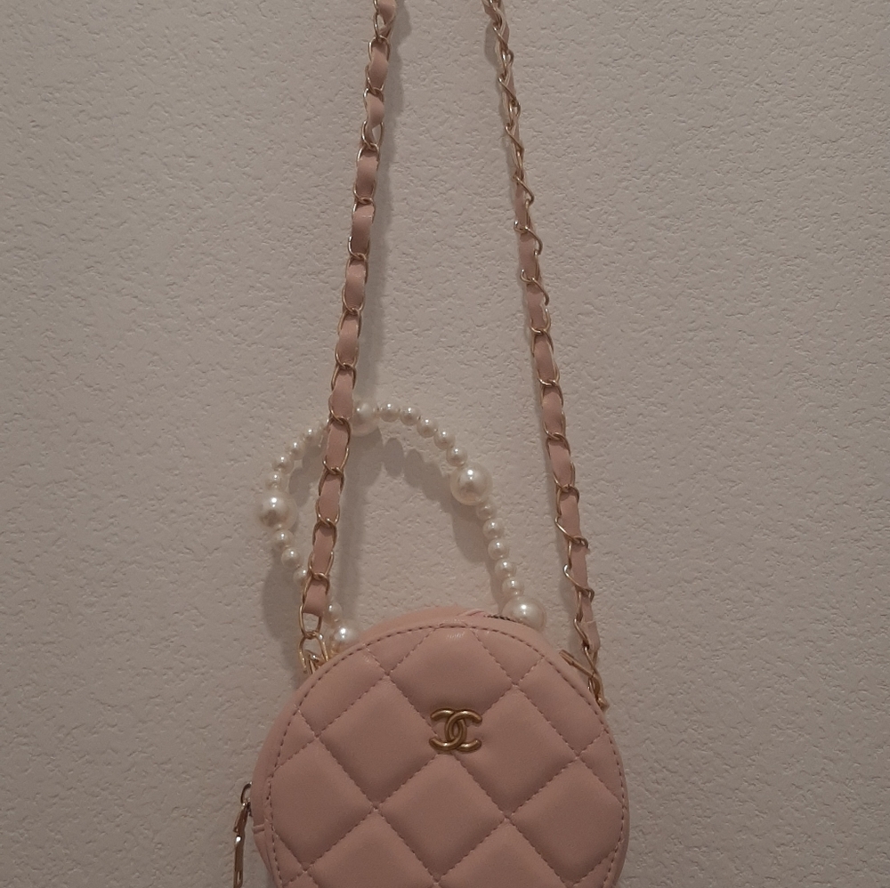 Soft Pink Sophisticated Lady Purse - Picture 4 of 6